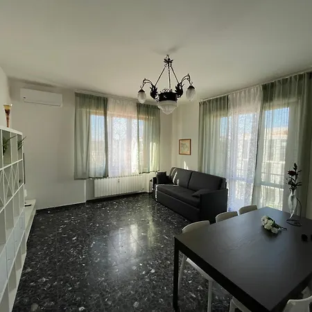 Roby Apartment In Centro 3 Camere 3 Bagni Firenze Esterno foto
